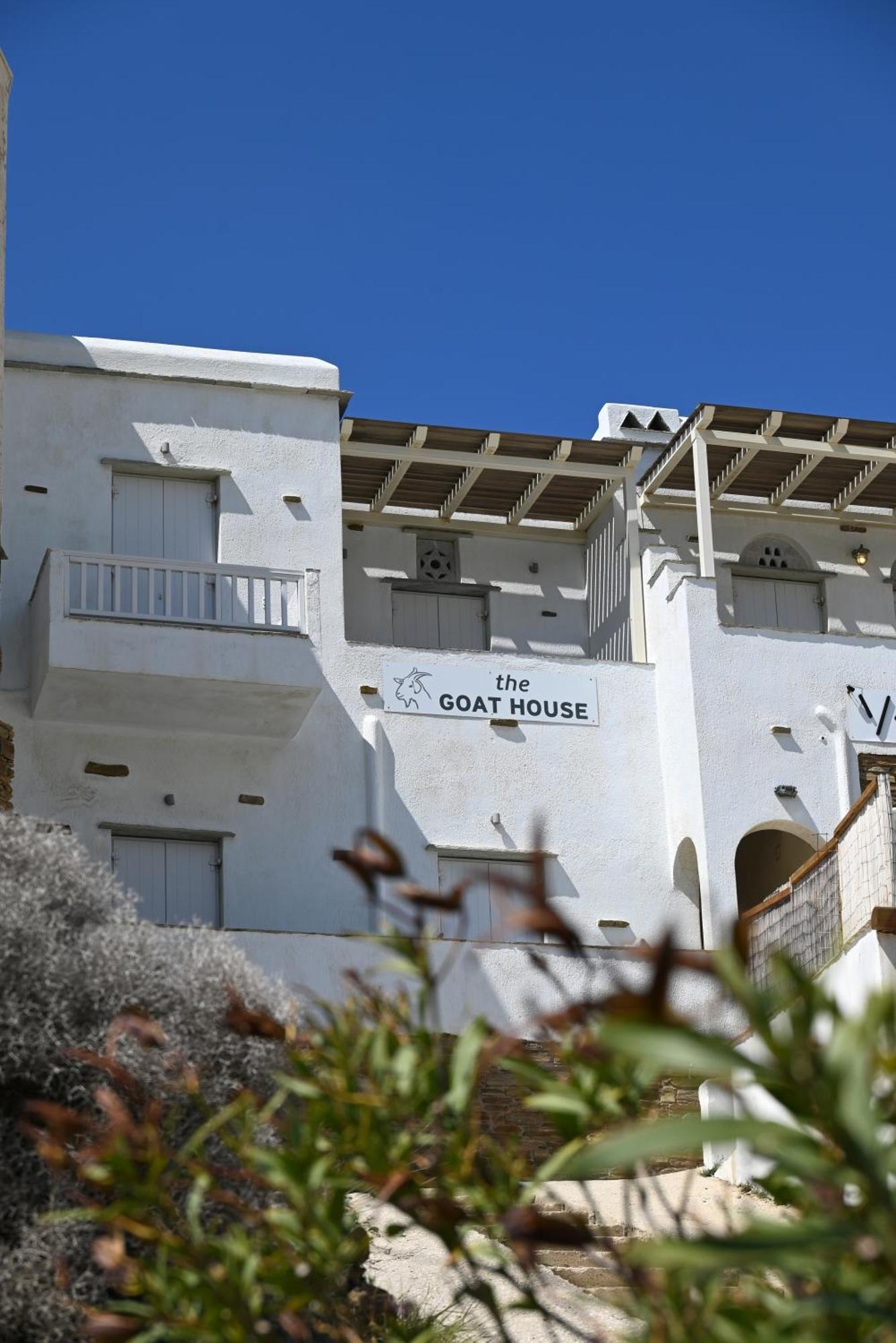 The Goat House Villa Kardhiani Luaran gambar