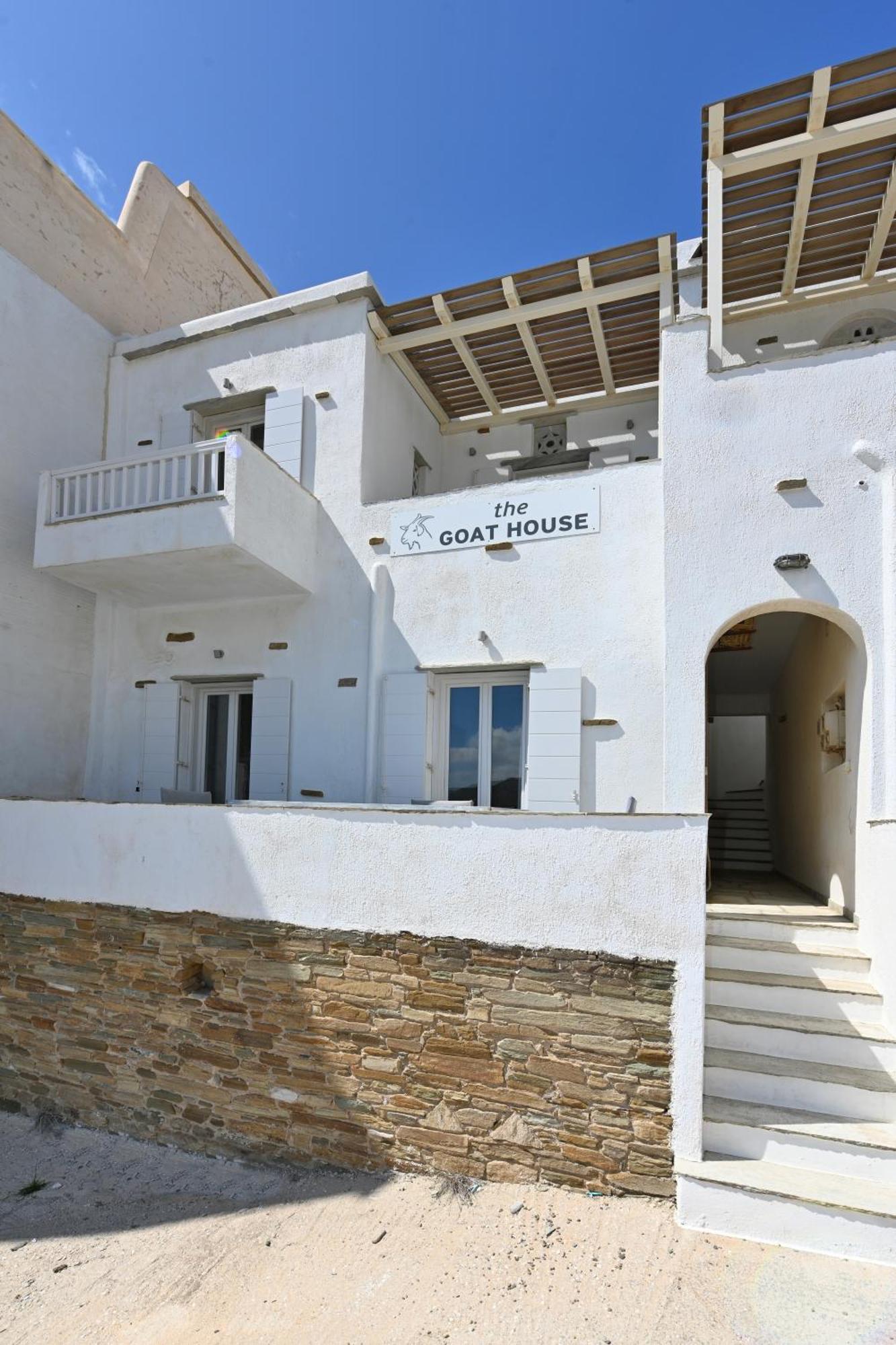 The Goat House Villa Kardhiani Luaran gambar